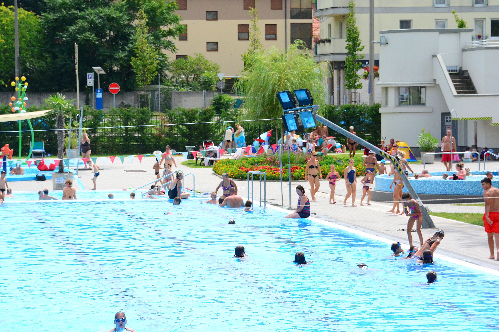 A nyári szünet előtti utolsó tanítási nap délutánján már nyitva lesz a Városi Strand